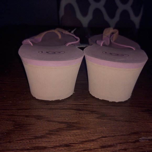Women's Flip Flops Size 10 Purple UGG Platform - Picture 7 of 8